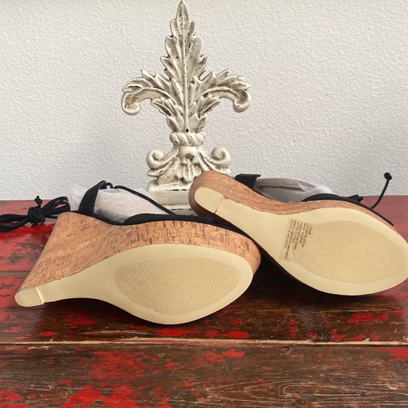 Shoe dazzle platform strappy platform sandal - Picture 5 of 5